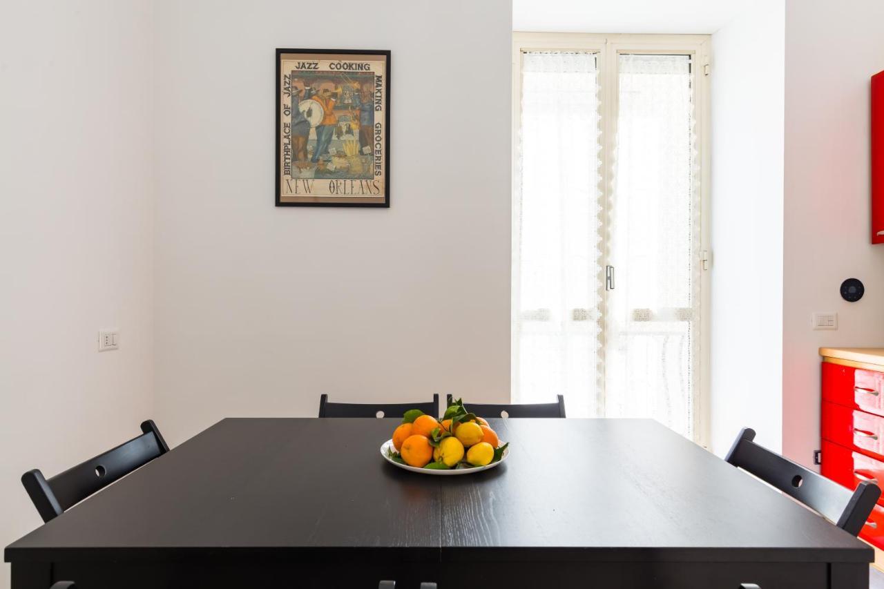 Barrio 133 - Double Bedroom In Center By Napoliapartments 외부 사진