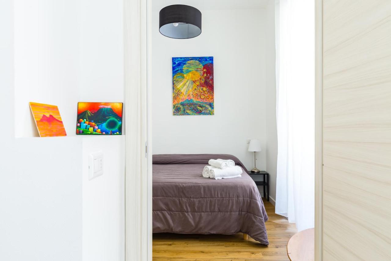 Barrio 133 - Double Bedroom In Center By Napoliapartments 외부 사진