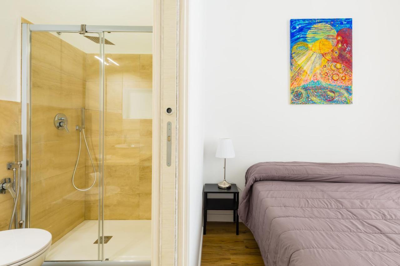 Barrio 133 - Double Bedroom In Center By Napoliapartments 외부 사진