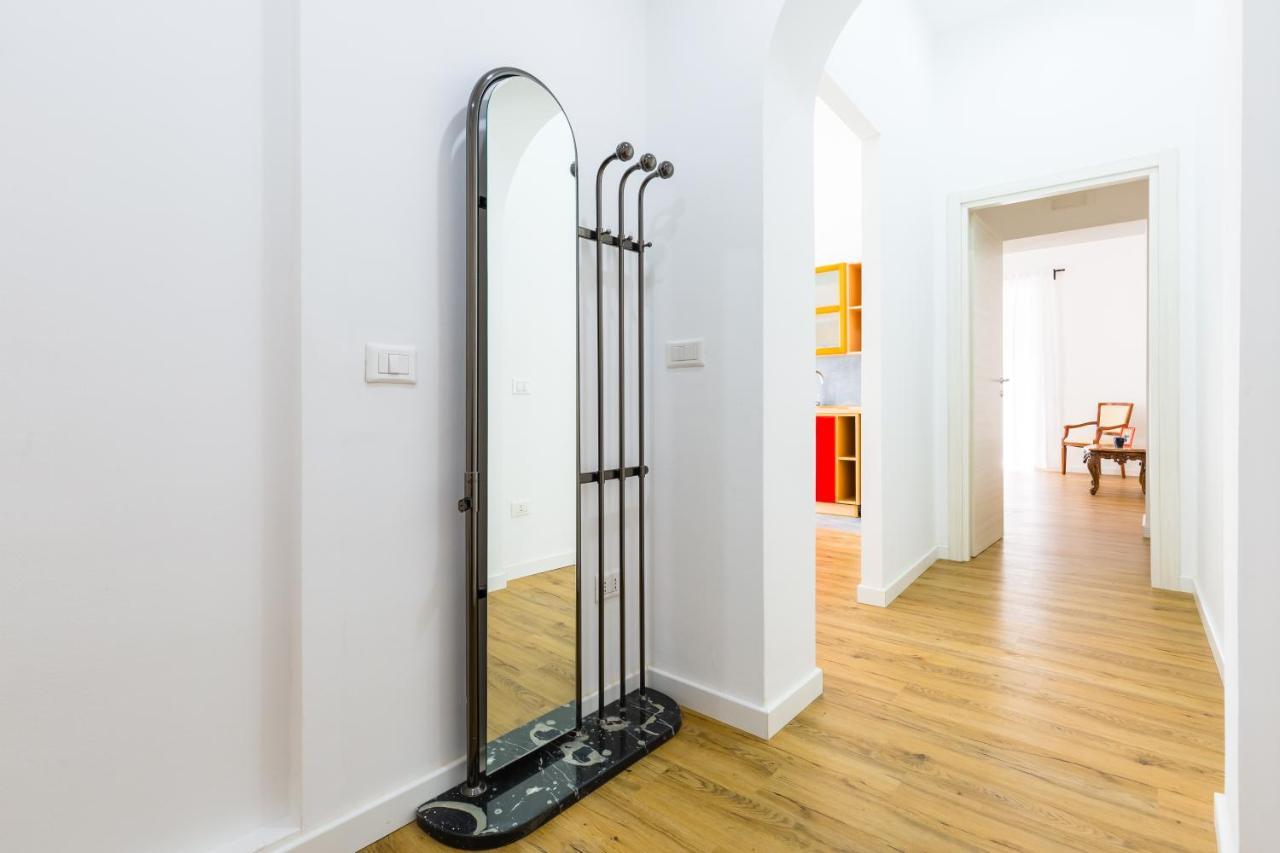 Barrio 133 - Double Bedroom In Center By Napoliapartments 외부 사진